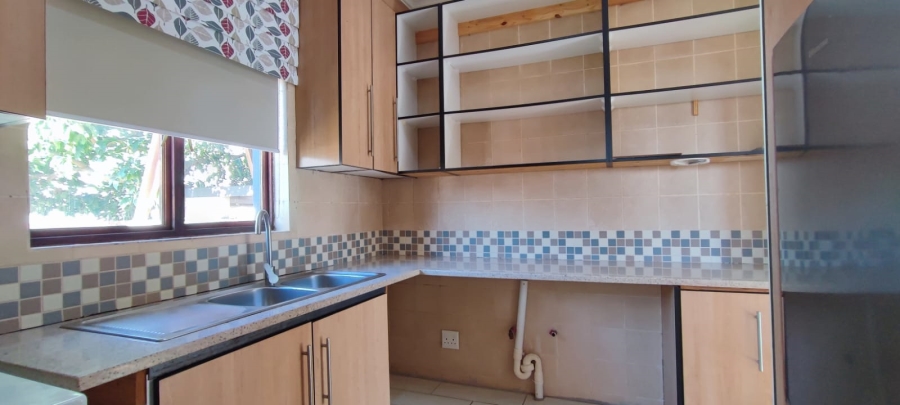 4 Bedroom Property for Sale in Eldoraigne Gauteng