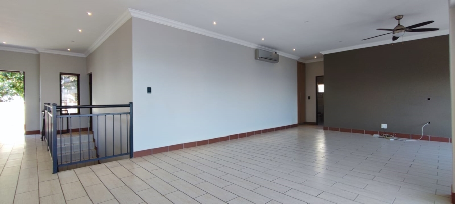 4 Bedroom Property for Sale in Eldoraigne Gauteng