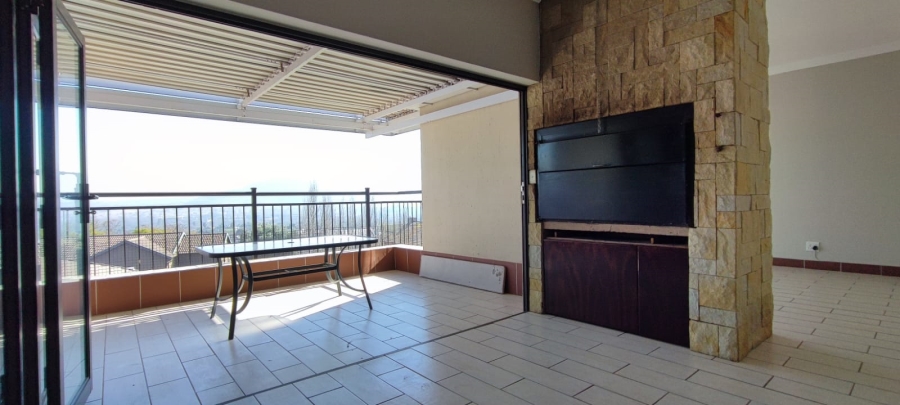 4 Bedroom Property for Sale in Eldoraigne Gauteng