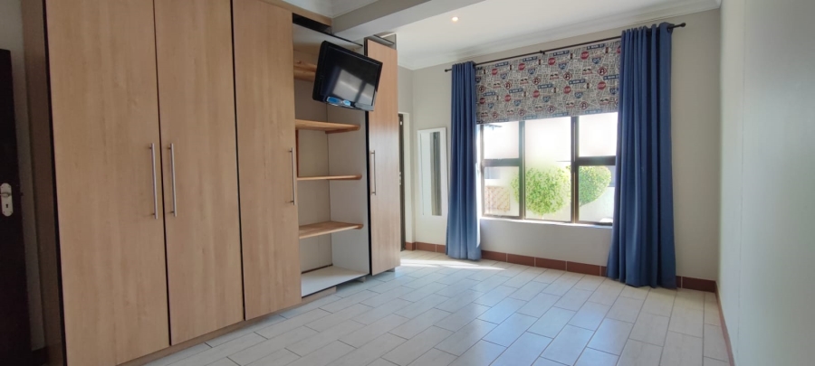 4 Bedroom Property for Sale in Eldoraigne Gauteng