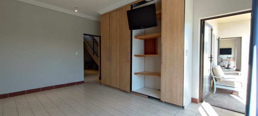 4 Bedroom Property for Sale in Eldoraigne Gauteng