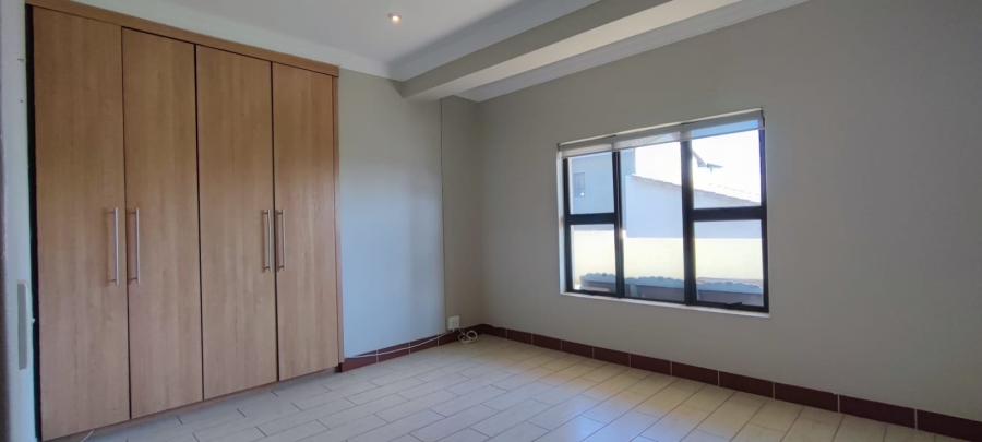 4 Bedroom Property for Sale in Eldoraigne Gauteng
