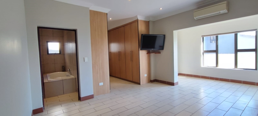 4 Bedroom Property for Sale in Eldoraigne Gauteng