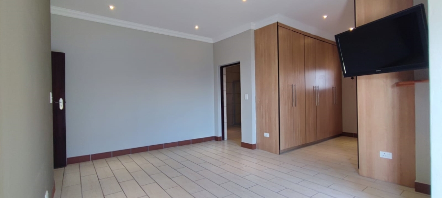 4 Bedroom Property for Sale in Eldoraigne Gauteng