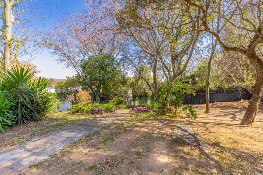 4 Bedroom Property for Sale in Bryanston Gauteng
