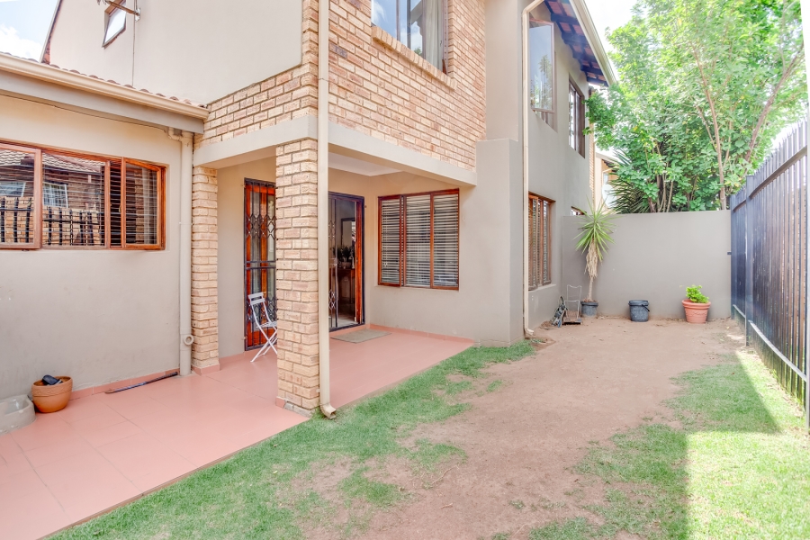 To Let 3 Bedroom Property for Rent in Allens Nek Gauteng