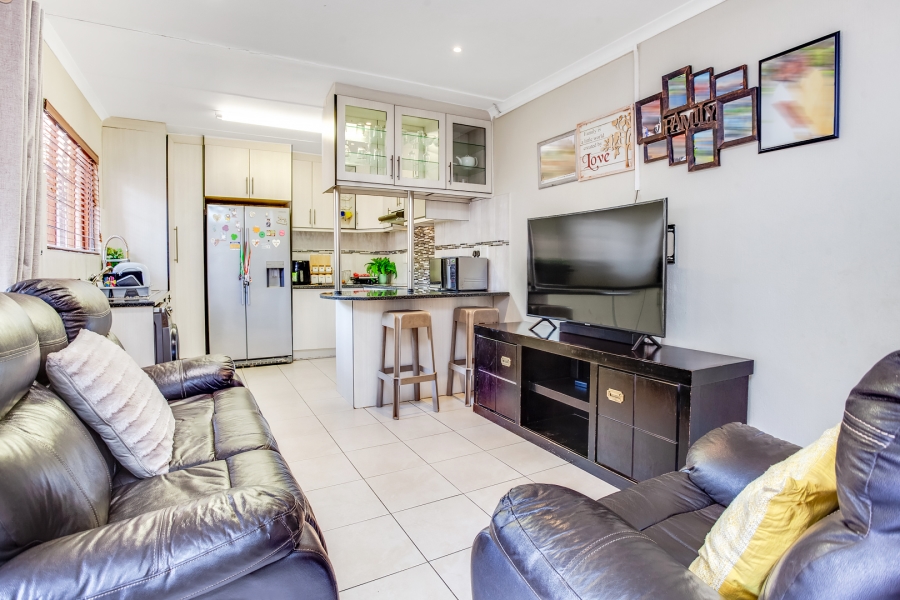 To Let 3 Bedroom Property for Rent in Allens Nek Gauteng