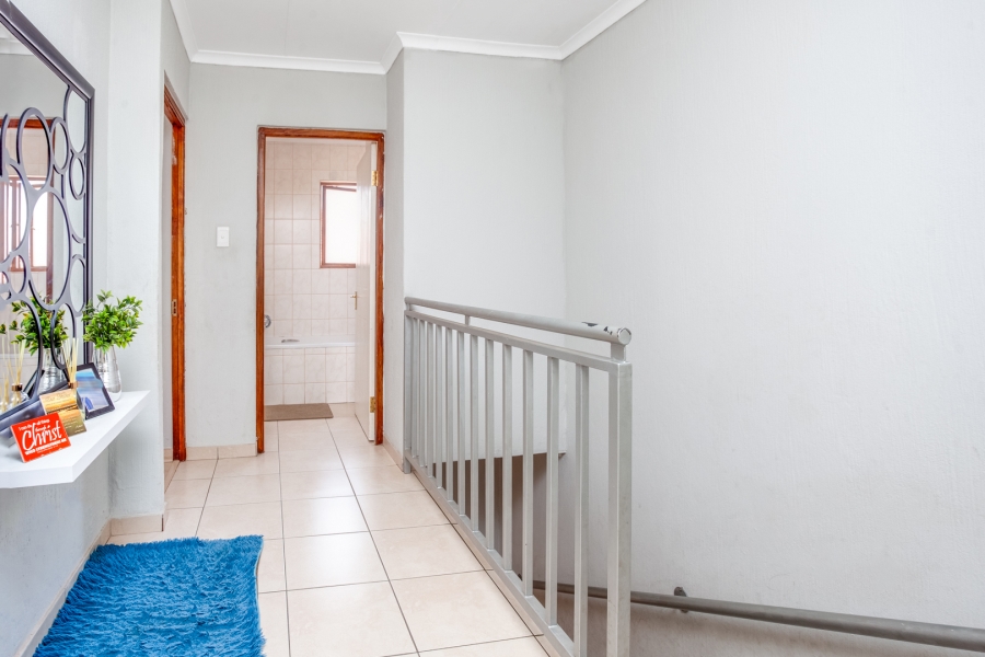 To Let 3 Bedroom Property for Rent in Allens Nek Gauteng