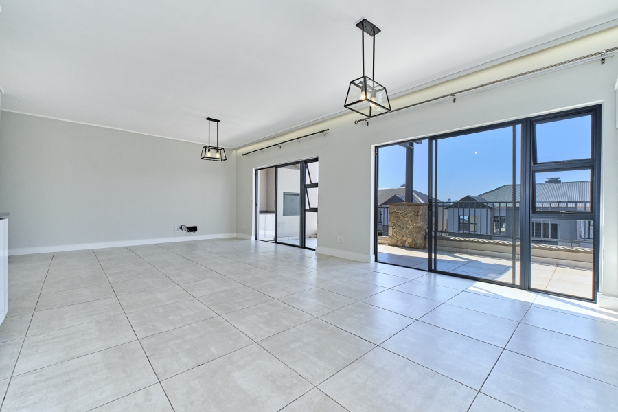 To Let 2 Bedroom Property for Rent in The Polofields Gauteng