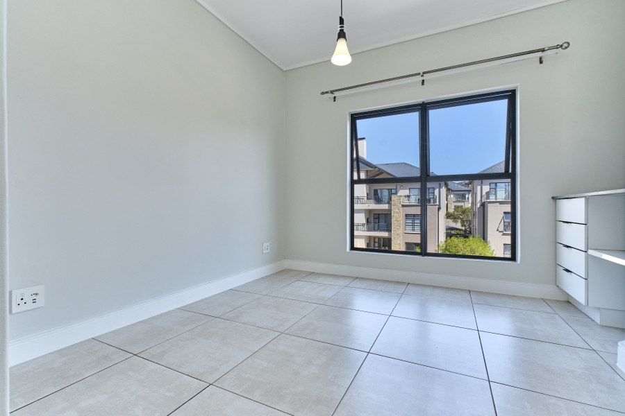 To Let 2 Bedroom Property for Rent in The Polofields Gauteng