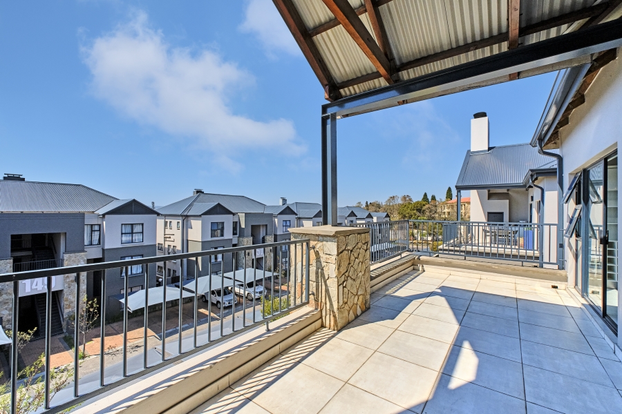 To Let 2 Bedroom Property for Rent in The Polofields Gauteng