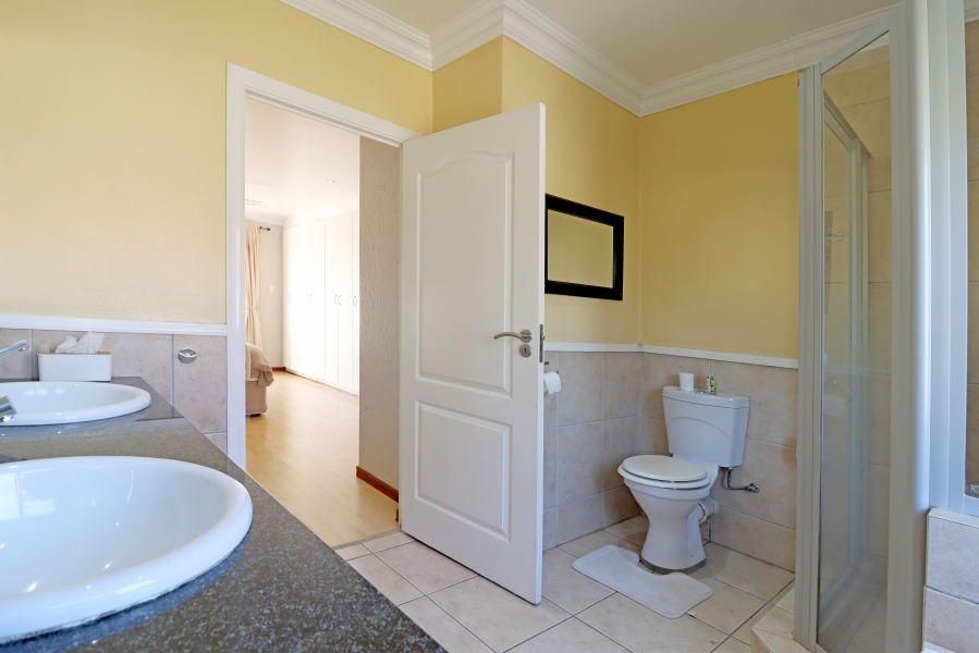 To Let 3 Bedroom Property for Rent in Oaklands Gauteng