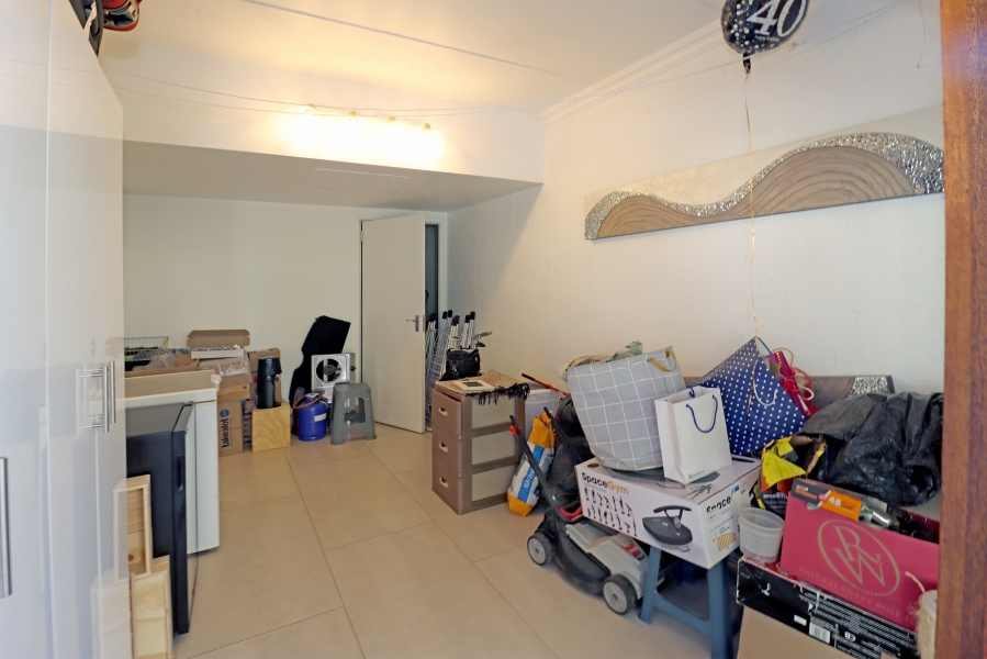 To Let 3 Bedroom Property for Rent in Oaklands Gauteng