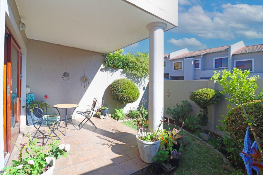 To Let 3 Bedroom Property for Rent in Oaklands Gauteng