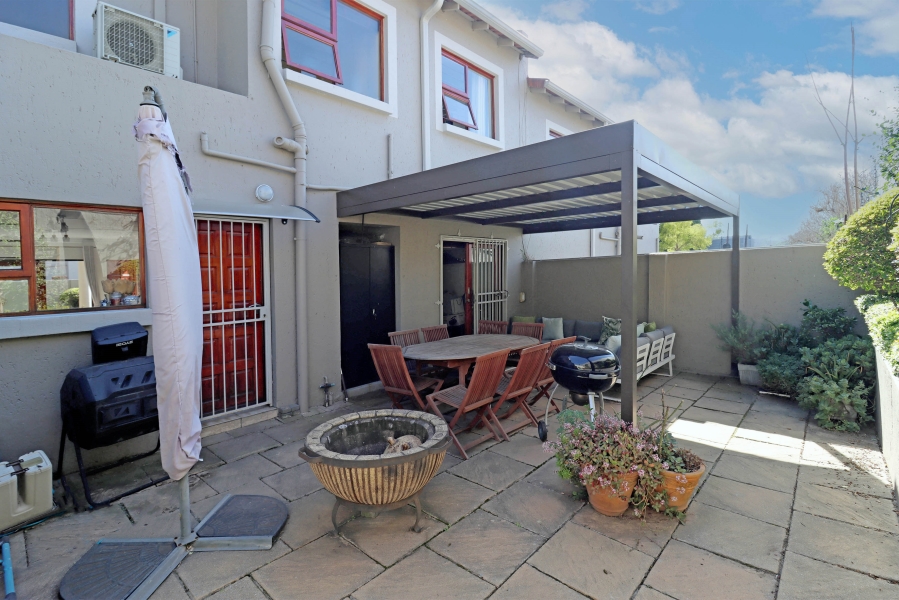 To Let 3 Bedroom Property for Rent in Oaklands Gauteng
