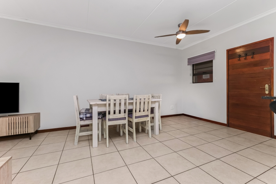 To Let 2 Bedroom Property for Rent in Paulshof Gauteng