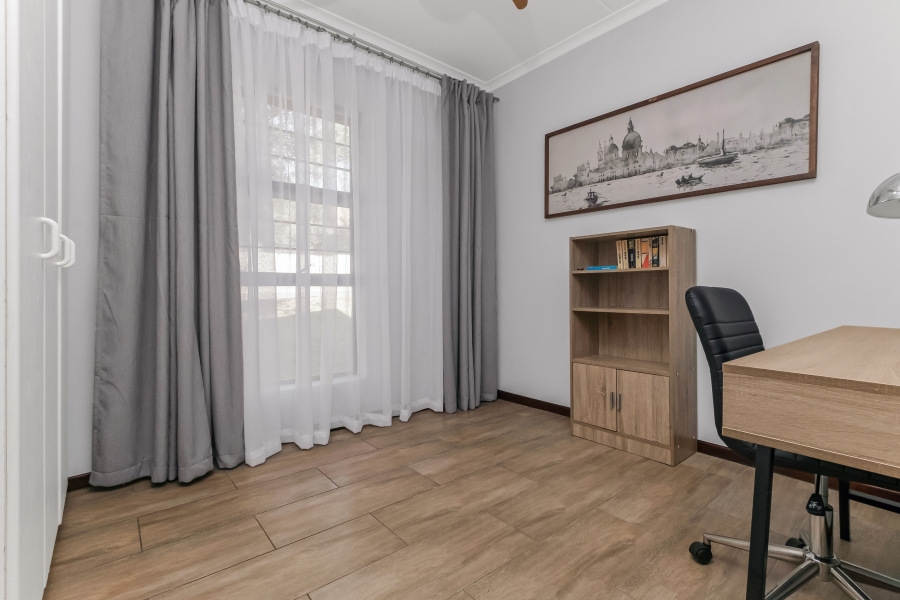 To Let 2 Bedroom Property for Rent in Paulshof Gauteng