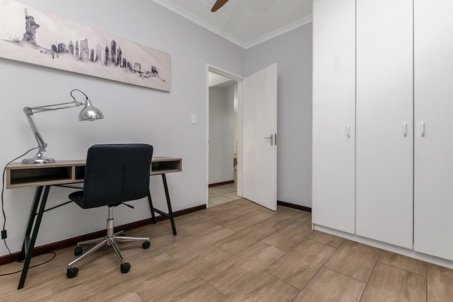 To Let 2 Bedroom Property for Rent in Paulshof Gauteng