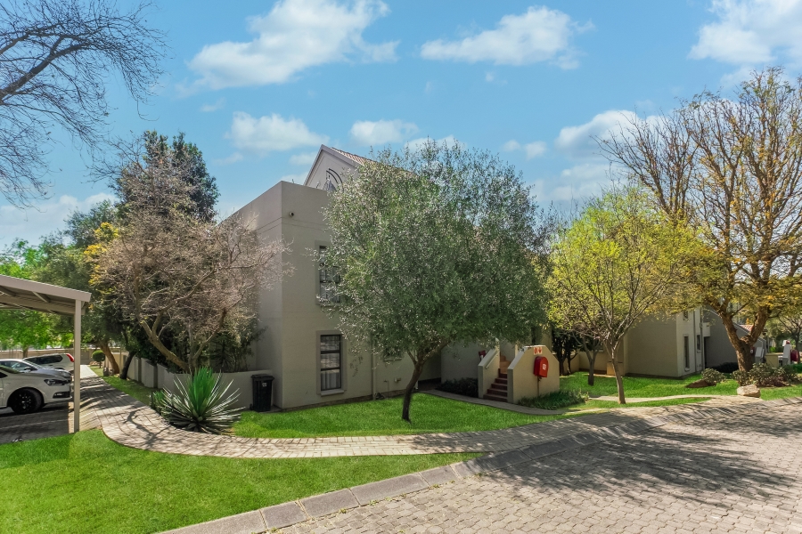 To Let 2 Bedroom Property for Rent in Paulshof Gauteng