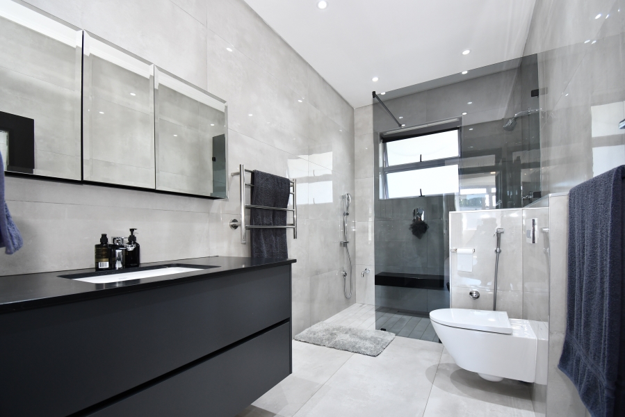 2 Bedroom Property for Sale in Illovo Gauteng