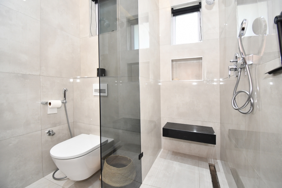 2 Bedroom Property for Sale in Illovo Gauteng