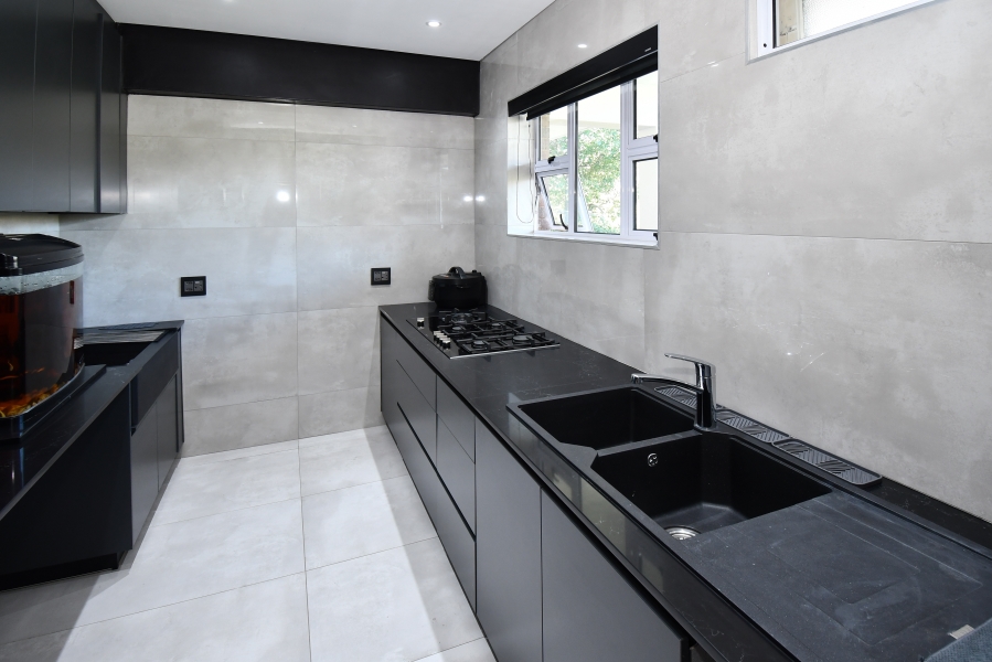 2 Bedroom Property for Sale in Illovo Gauteng