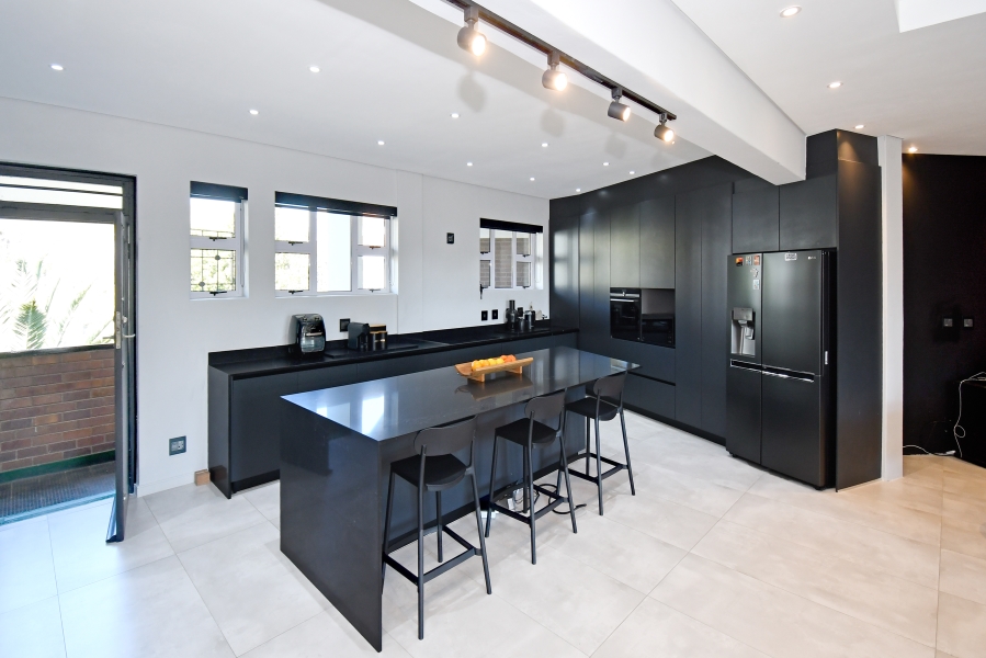 2 Bedroom Property for Sale in Illovo Gauteng
