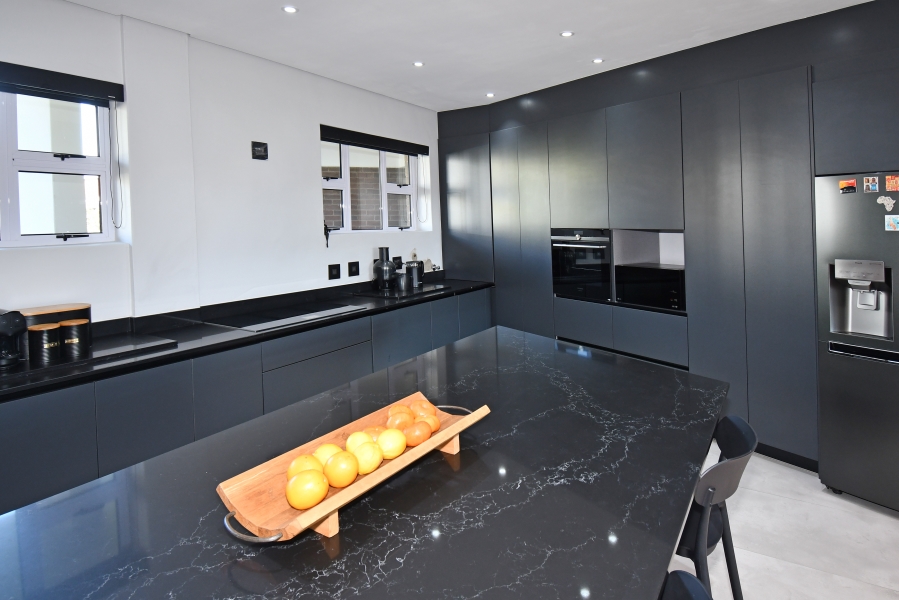 2 Bedroom Property for Sale in Illovo Gauteng