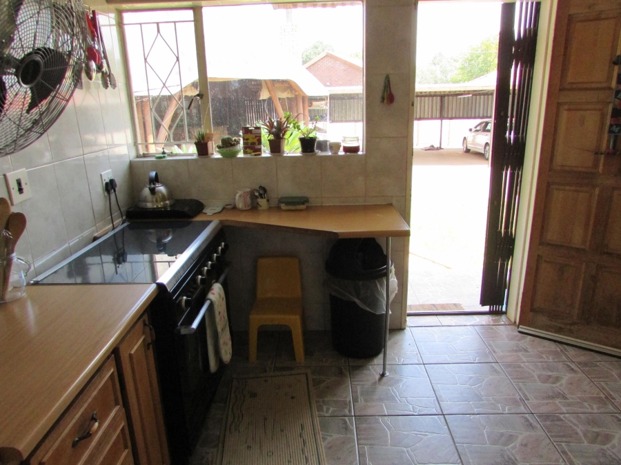 4 Bedroom Property for Sale in Greenhills Gauteng