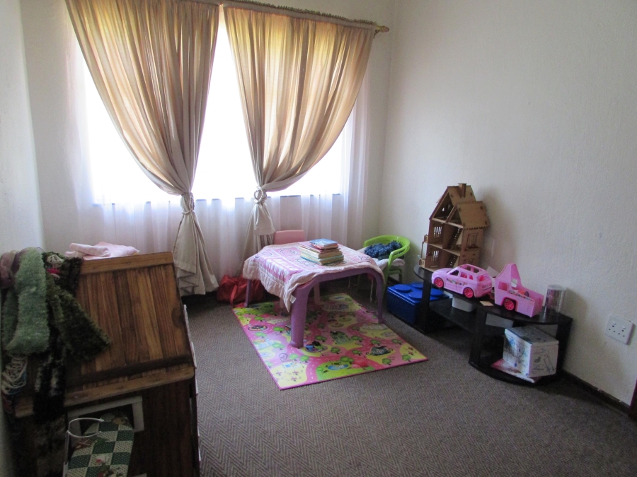 4 Bedroom Property for Sale in Greenhills Gauteng
