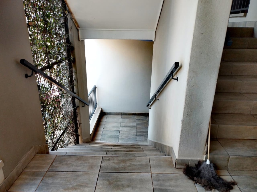 To Let 1 Bedroom Property for Rent in Aspen Hills Gauteng