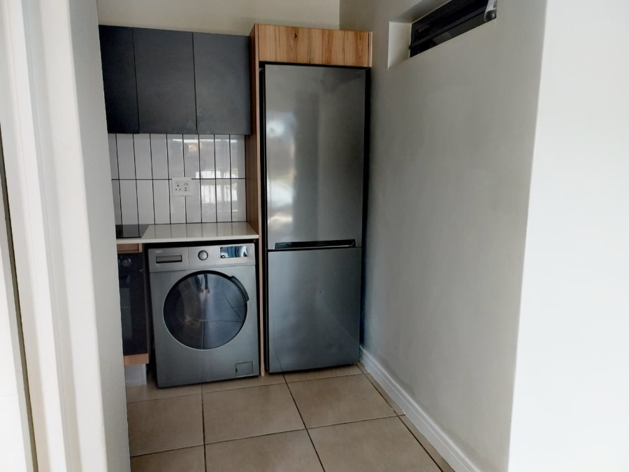 To Let 1 Bedroom Property for Rent in Aspen Hills Gauteng