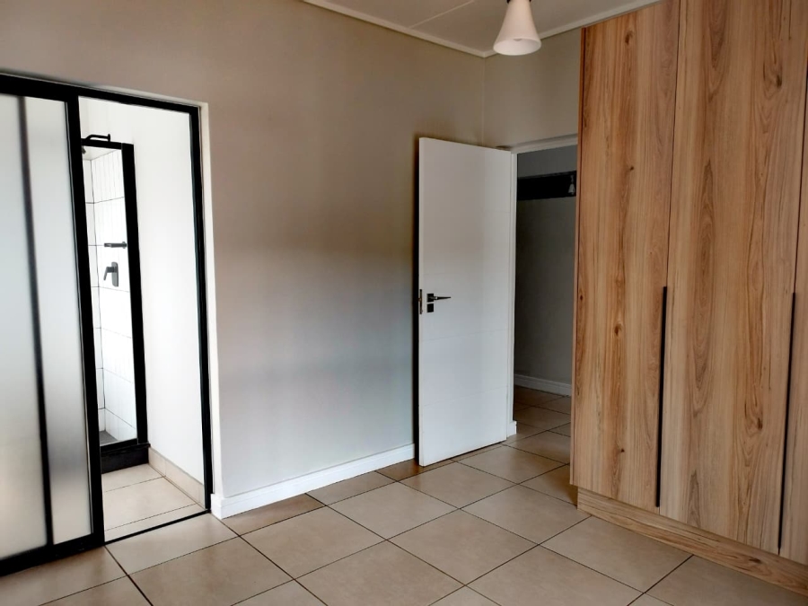 To Let 1 Bedroom Property for Rent in Aspen Hills Gauteng
