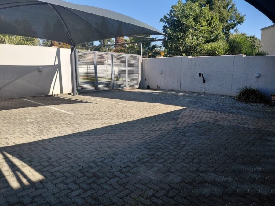 To Let 1 Bedroom Property for Rent in Bedfordview Gauteng