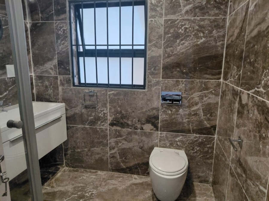 To Let 1 Bedroom Property for Rent in Bedfordview Gauteng