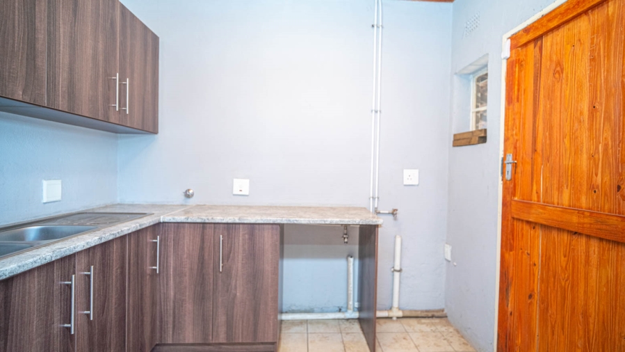 To Let 2 Bedroom Property for Rent in Lindley Gauteng