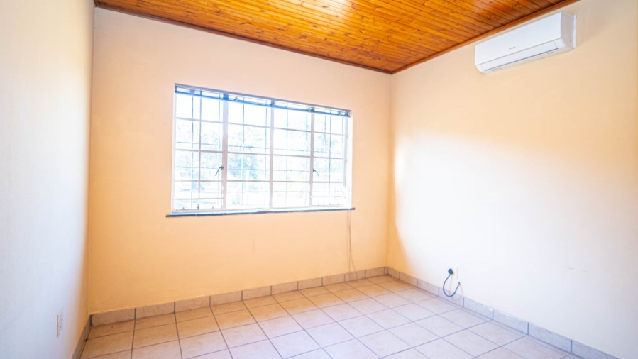 To Let 2 Bedroom Property for Rent in Lindley Gauteng