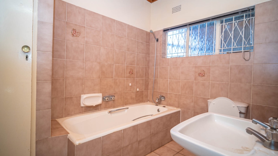 To Let 2 Bedroom Property for Rent in Lindley Gauteng