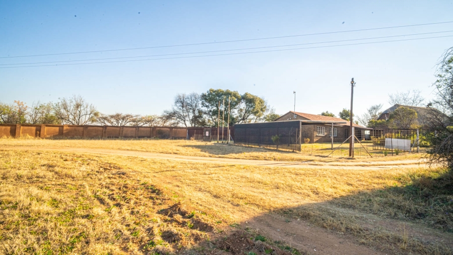To Let 2 Bedroom Property for Rent in Lindley Gauteng
