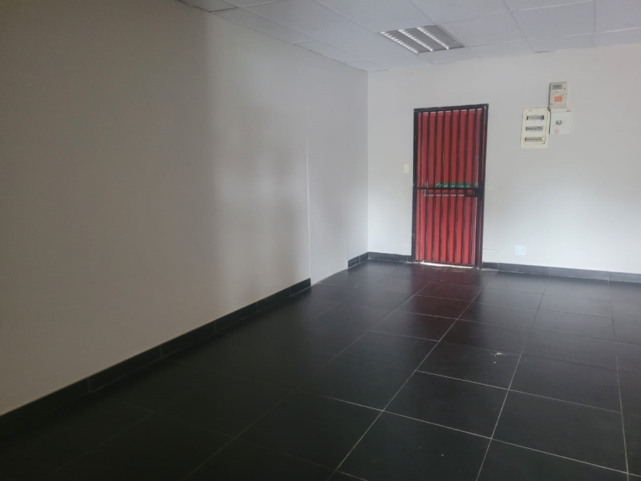 To Let Commercial Property for Rent in Pierre Van Ryneveld Gauteng