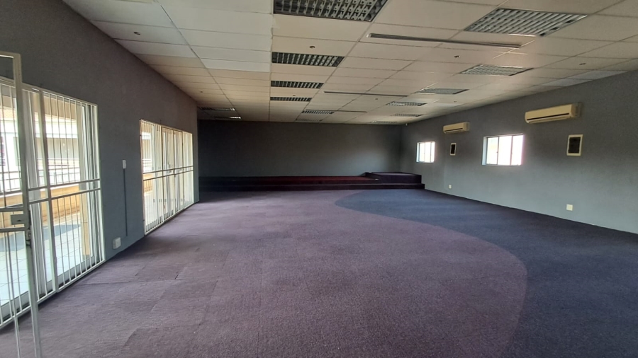 To Let Commercial Property for Rent in Pierre Van Ryneveld Gauteng