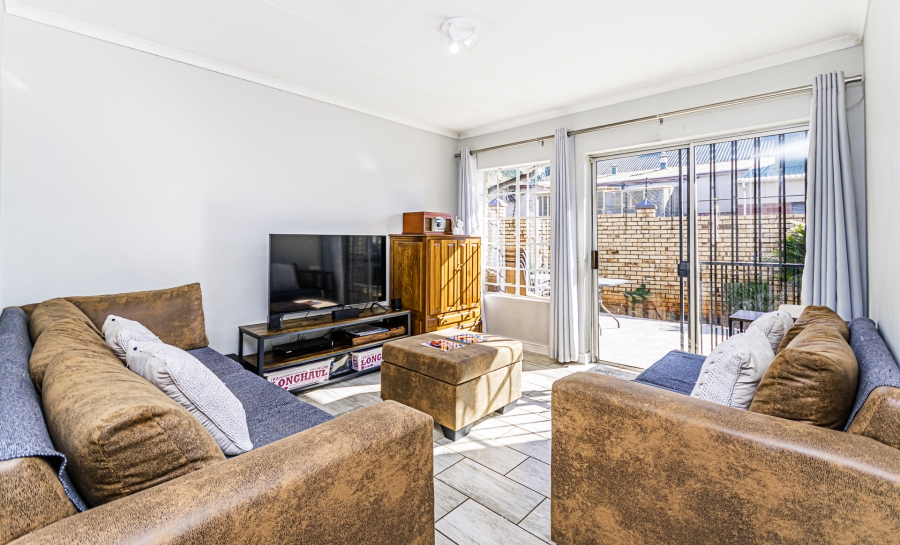 2 Bedroom Property for Sale in Hennops Park Industrial Gauteng