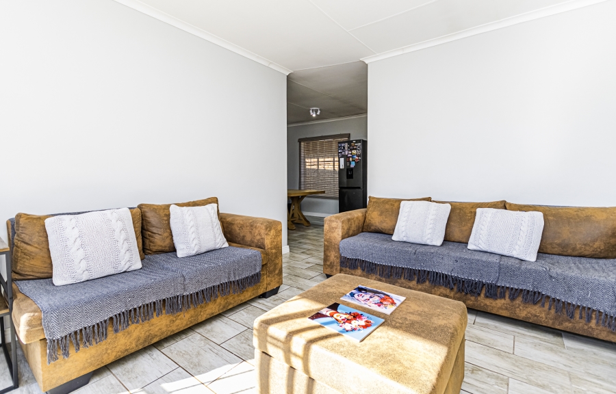 2 Bedroom Property for Sale in Hennops Park Industrial Gauteng