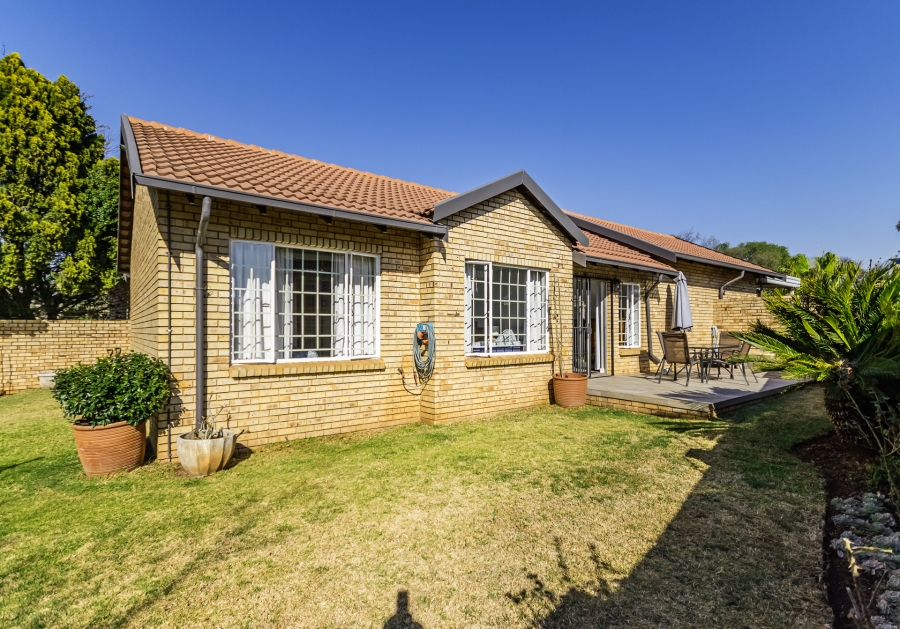 2 Bedroom Property for Sale in Hennops Park Industrial Gauteng