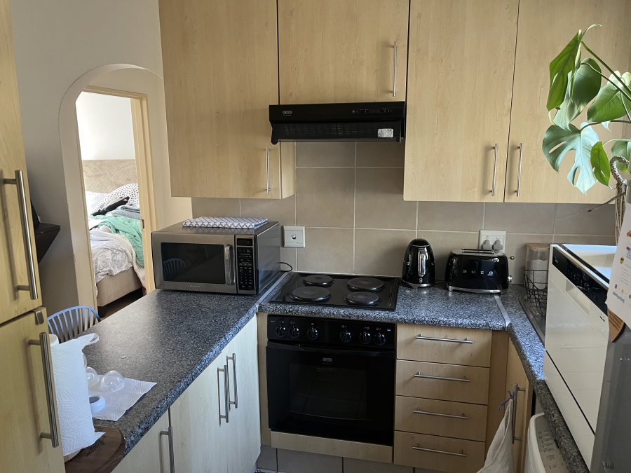 To Let 1 Bedroom Property for Rent in Douglasdale Gauteng