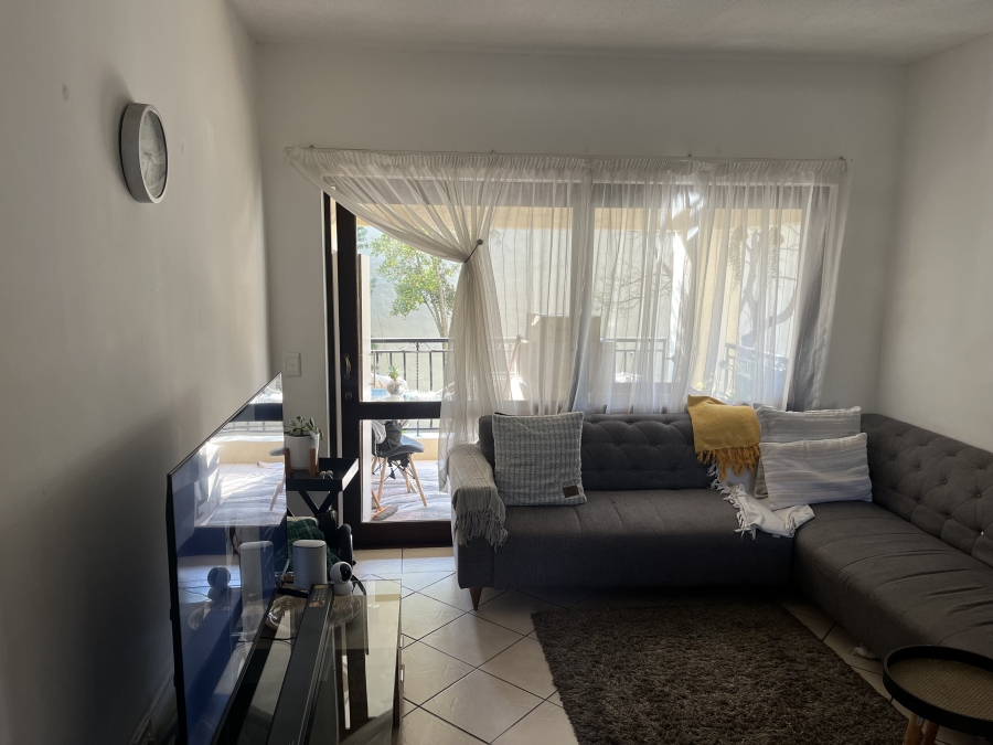 To Let 1 Bedroom Property for Rent in Douglasdale Gauteng