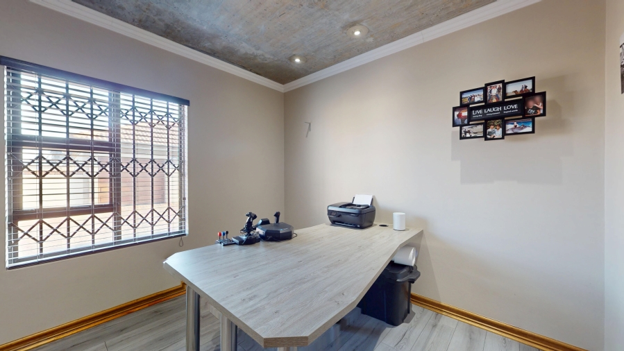 4 Bedroom Property for Sale in Comet Gauteng