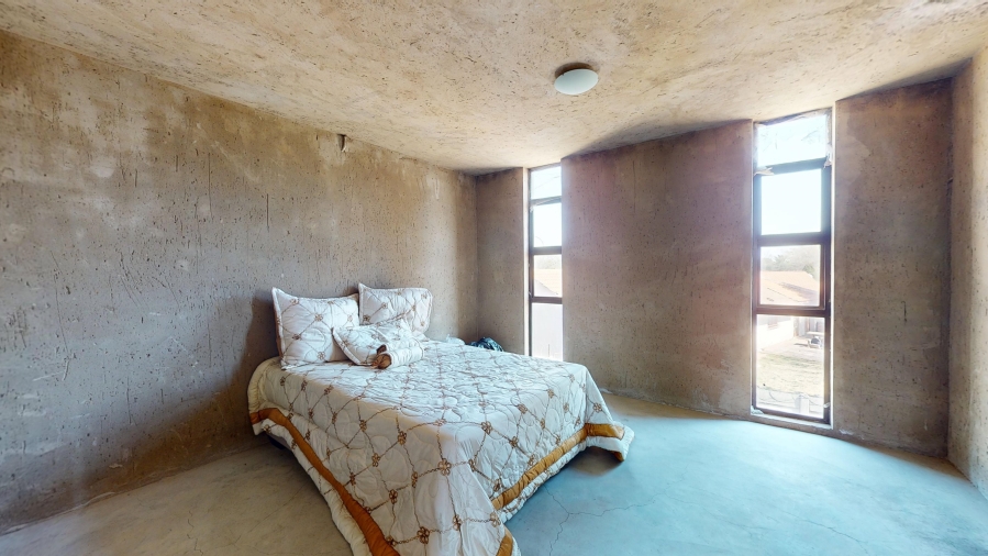 7 Bedroom Property for Sale in Klippoortje Gauteng