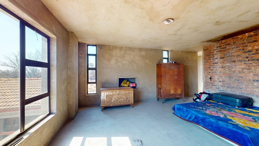 7 Bedroom Property for Sale in Klippoortje Gauteng