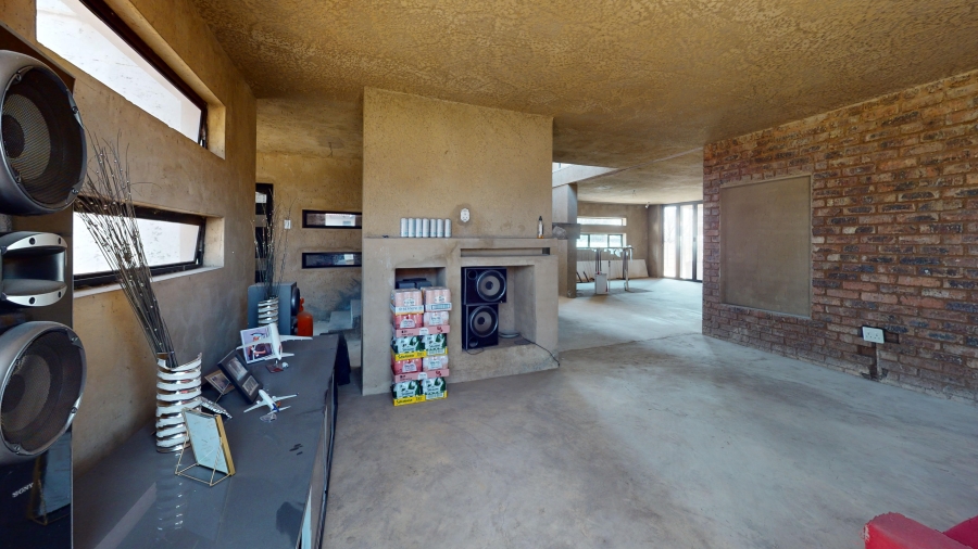 7 Bedroom Property for Sale in Klippoortje Gauteng